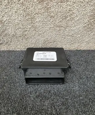 Renault Captur II Hand brake control module 285F23724R