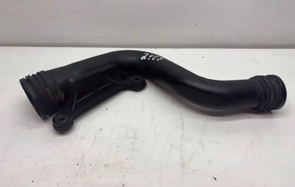 Volkswagen PASSAT B6 Intercooler hose/pipe 1K0145762P