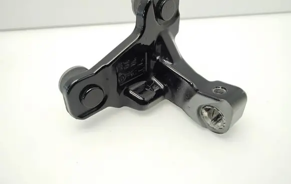 Mercedes-Benz E W213 Front door lower hinge 19518D 1804 1804FAUL
