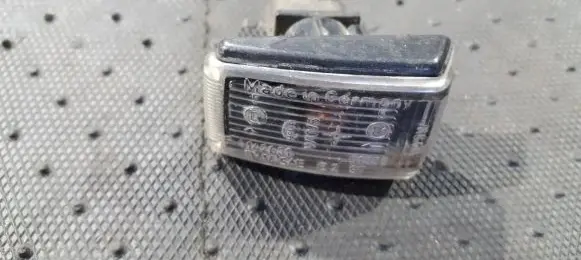 Volvo S70 V70 V70 XC Front fender indicator light 6R0142631