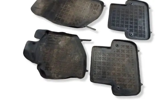 Volvo XC70 Car floor mat set 