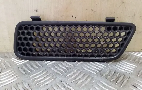 Renault Scenic I Front grill 7700428466B