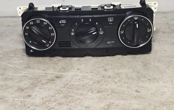 Mercedes-Benz A W169 Climate control unit A1698301385