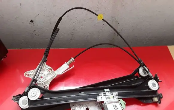 Mercedes-Benz CLK A209 C209 Front window lifting mechanism without motor 970XXX