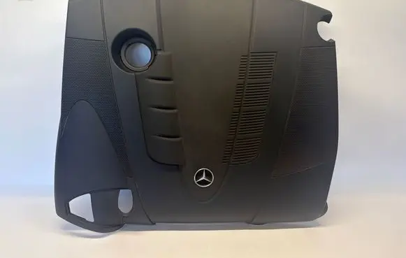Mercedes-Benz E W211 Engine cover (trim) A6460161124 155901