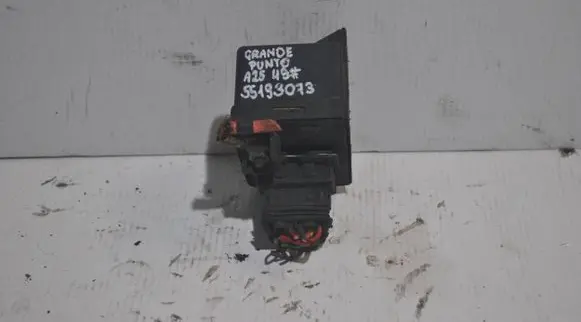 Fiat Grande Punto Glow plug pre-heat relay 55193073 38430003