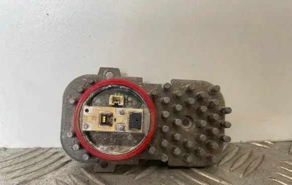 BMW 3 E92 E93 LED ballast control module 1305715084