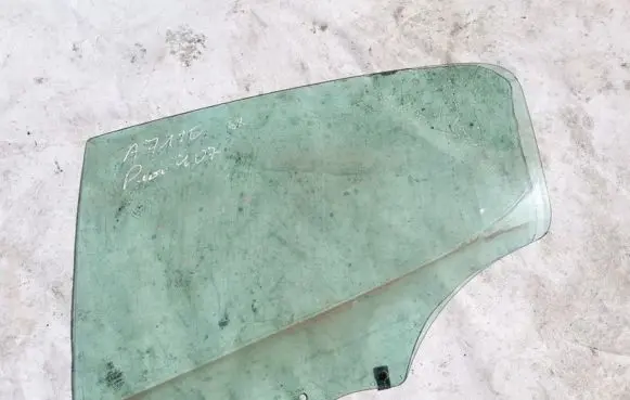 Peugeot 407 Rear door window glass