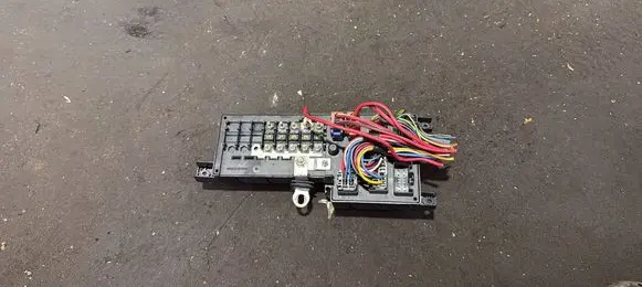 Volvo XC70 Fuse module 8678449 518787205