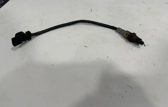 Opel Corsa E Lambda probe sensor 9810667080