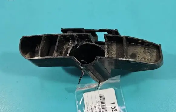 Lexus CT 200H Rear bumper mounting bracket 52562-76010 IMPRK1524088