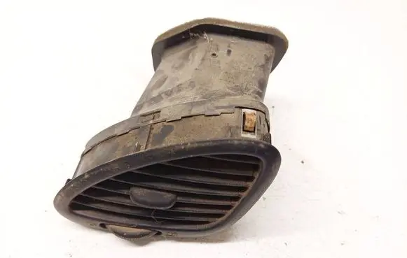 Seat Alhambra (Mk1) Dash center air vent grill 7m1819703e 95vwa018b09afw