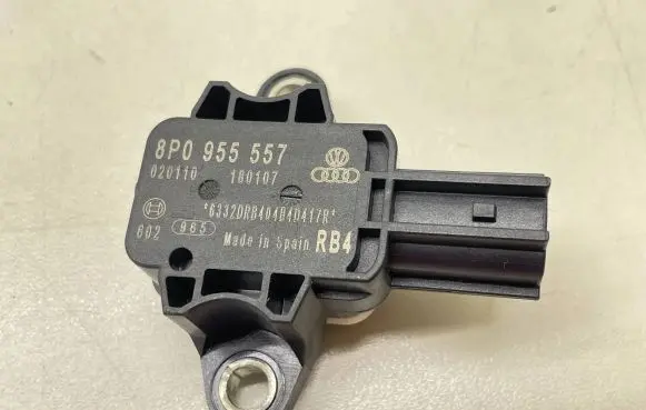 Audi A4 S4 B7 8E 8H Airbag deployment crash/impact sensor 8P0955557
