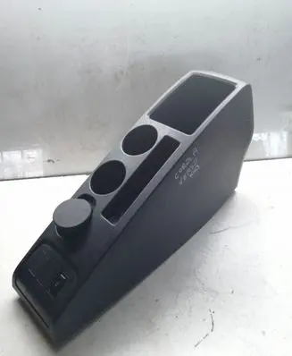 Toyota Corolla Verso AR10 Center console 589110F010