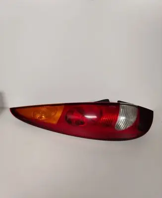 Nissan Almera Tino Rear/tail lights
