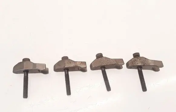 Hyundai Matrix Fuel Injector clamp holder