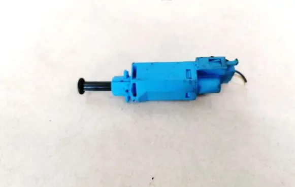 Volkswagen PASSAT B4 Brake pedal sensor switch 1H0927189