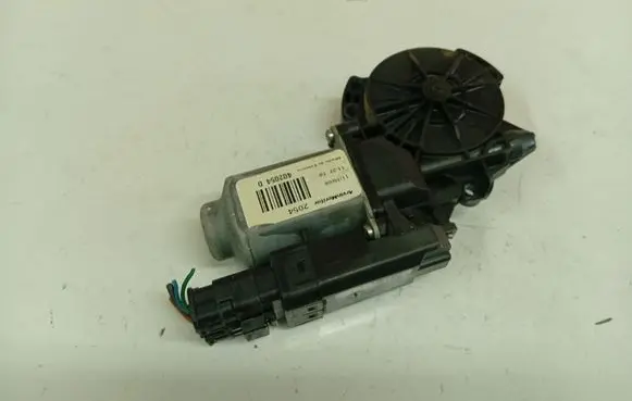 KIA Ceed Front door window regulator motor 402054D
