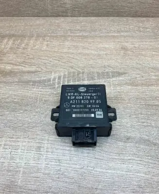 Mercedes-Benz E W211 Light module LCM A2118209985 5DF00827801