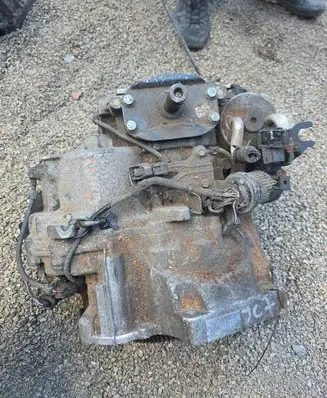 Volkswagen Golf IV Automatic gearbox 001321107B