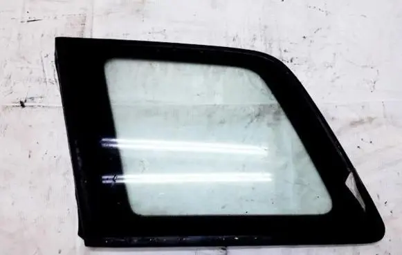 Mitsubishi Outlander Rear side window