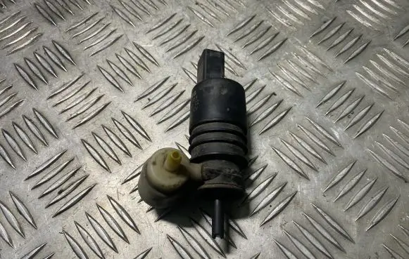 Audi A4 S4 B6 8E 8H Windscreen/windshield washer pump 1K6955651 3122789