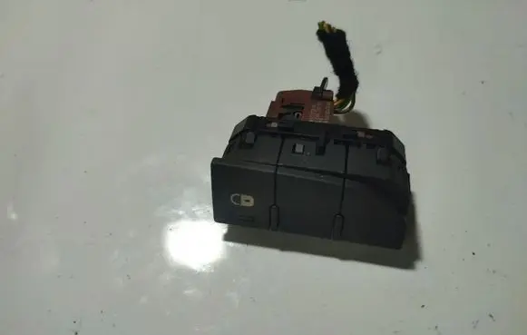 Citroen C5 Central locking switch button 377577000