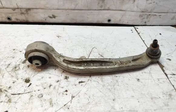 Front lower control arm/wishbone