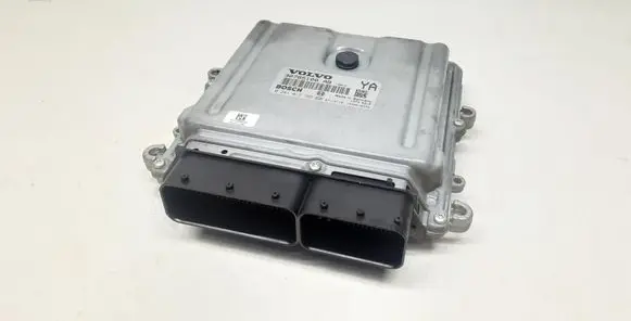 Volvo V70 Engine control unit/module 30785100 0281012765