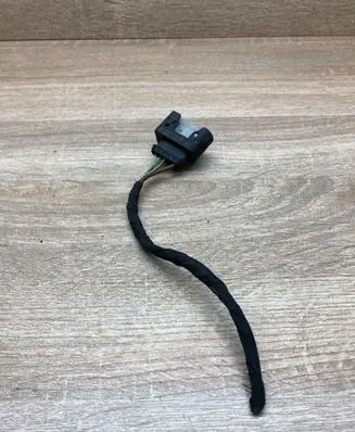 Mercedes-Benz E W211 Plug wire 0235450626