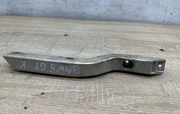 BMW 5 GT F07 Radiator mount bracket 7575263