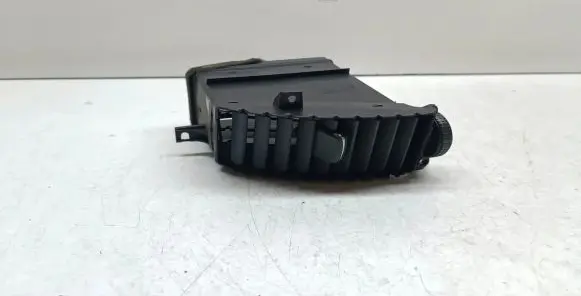 Nissan Pathfinder R51 Dashboard side air vent grill/cover trim 68751EB301