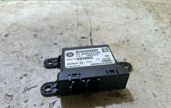Dodge Durango III Parking PDC control unit/module 68204477AD 01742 19224AE