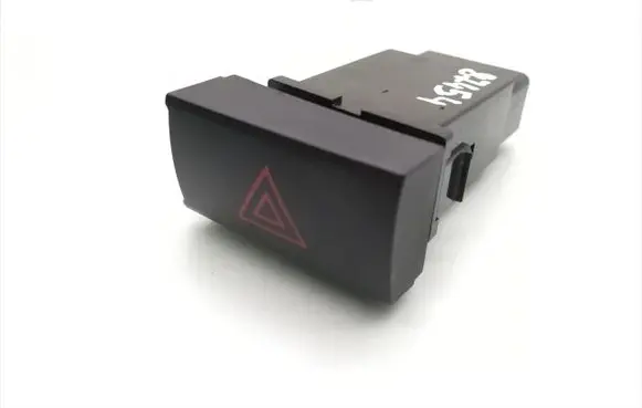 Hyundai Santa Fe Hazard light switch 70105Y