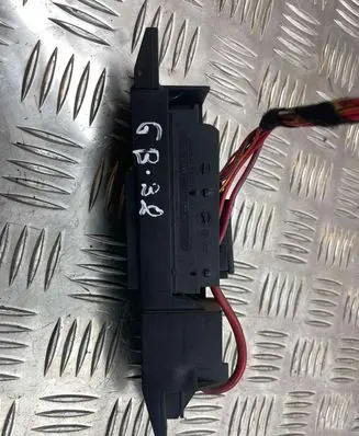 Audi A8 S8 D3 4E Fuse module 4F0941824F
