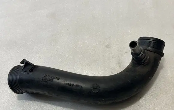 Intercooler hose/pipe