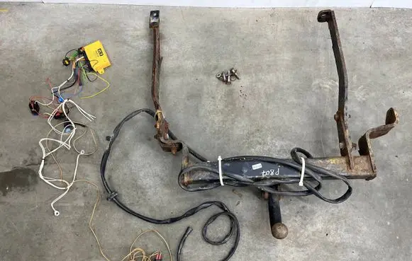 Citroen C8 Tow bar set 5f001v2