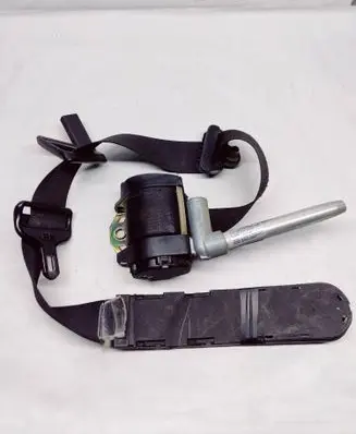 Mercedes-Benz E W124 Front seatbelt 16398 00029972