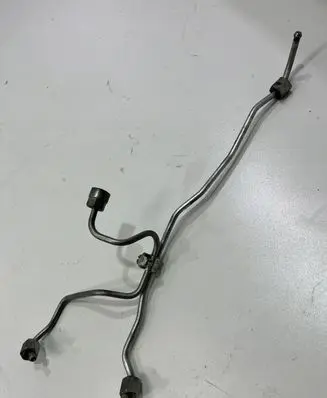 Audi A8 S8 D2 4D Fuel line pipe 4H | 68475634065315,345