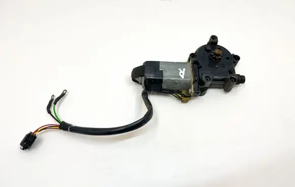 Mercedes-Benz SL R129 Front door window regulator motor 0130821329