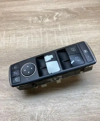 Mercedes-Benz C W204 Electric window control switch A2049055402 10021551