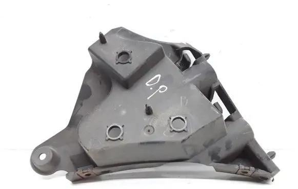 Volvo XC60 Front bumper mounting bracket 30764619