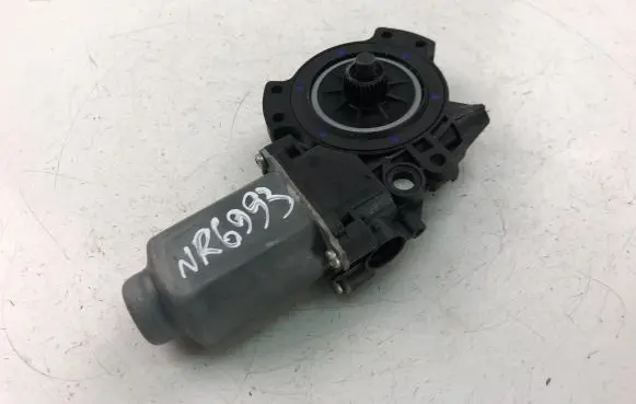 KIA Sportage Front door window regulator motor 402353B