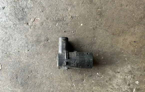 BMW 5 E39 Parking PDC sensor 6886324