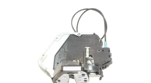 Toyota Verso-S Rear door lock