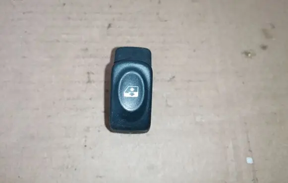 Renault Megane I Electric window control switch 838100G