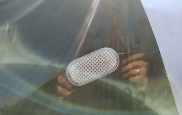 Nissan Qashqai Front fender indicator light