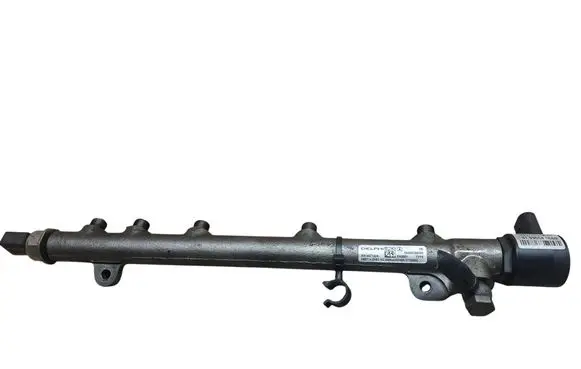 Mercedes-Benz E W211 Fuel main line pipe A6460700395 R9144Z142A 9307Z512A