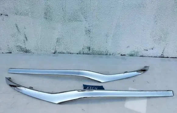Mercedes-Benz E W213 Front bumper splitter molding A2138852203R