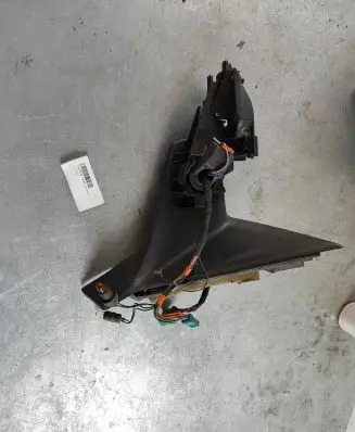 Front door electric wing mirror
